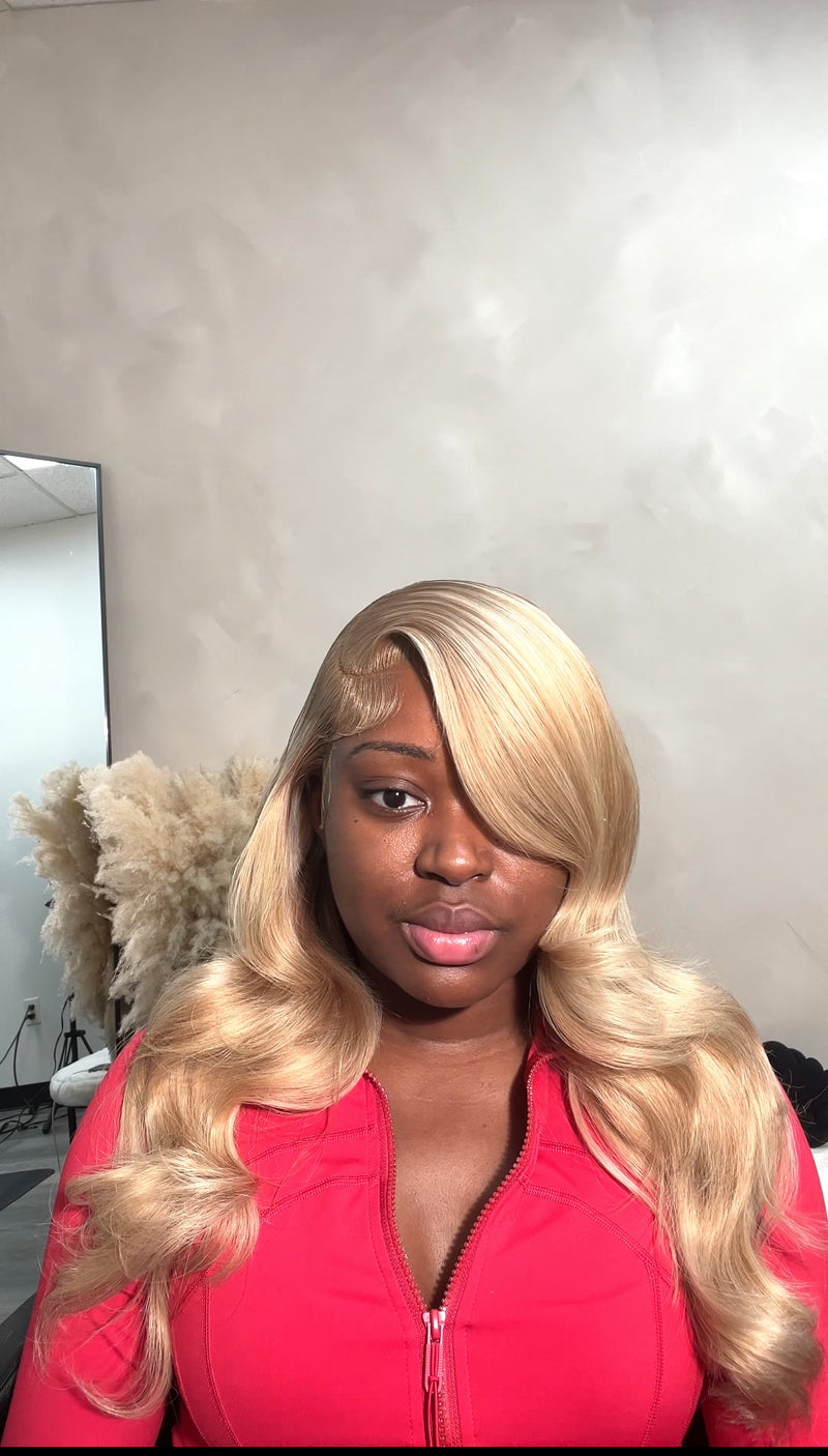 Blonde Bombshell HD #4/60 Wig